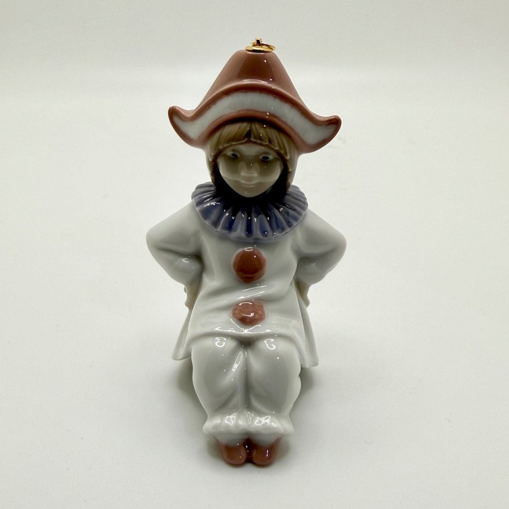 VTG Lladro Ornament Clown Jester White Porcelain Sitting Xmas Decor Spain 1996